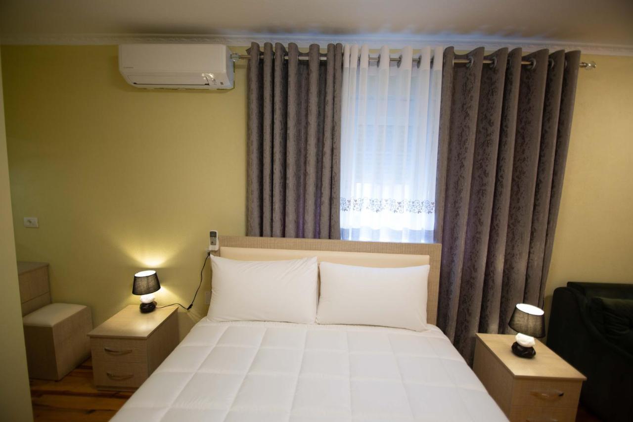 Vila Lika Hotell Korce Eksteriør bilde
