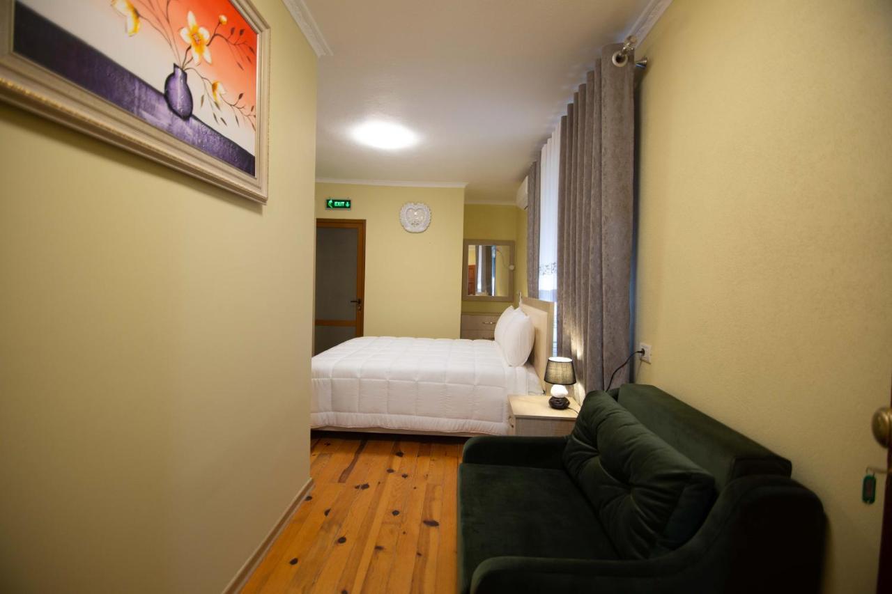 Vila Lika Hotell Korce Eksteriør bilde