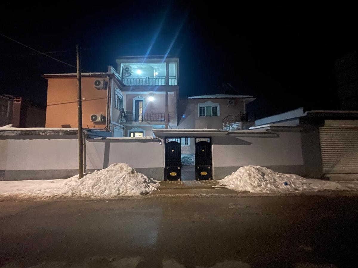 Vila Lika Hotell Korce Eksteriør bilde
