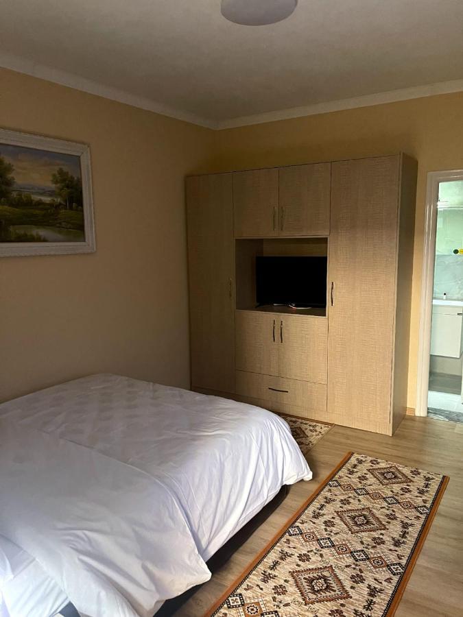 Vila Lika Hotell Korce Eksteriør bilde