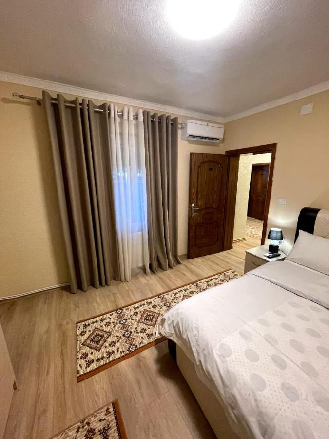 Vila Lika Hotell Korce Eksteriør bilde